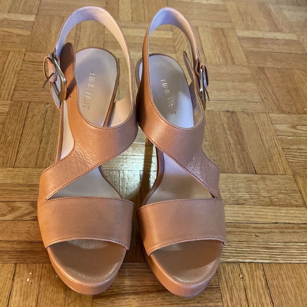 Ninewest high heels size 9 wore them twice